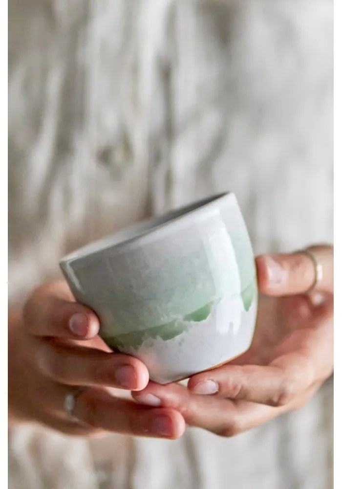 Svetlozelená šálka z kameniny 195 ml Paula – Bloomingville