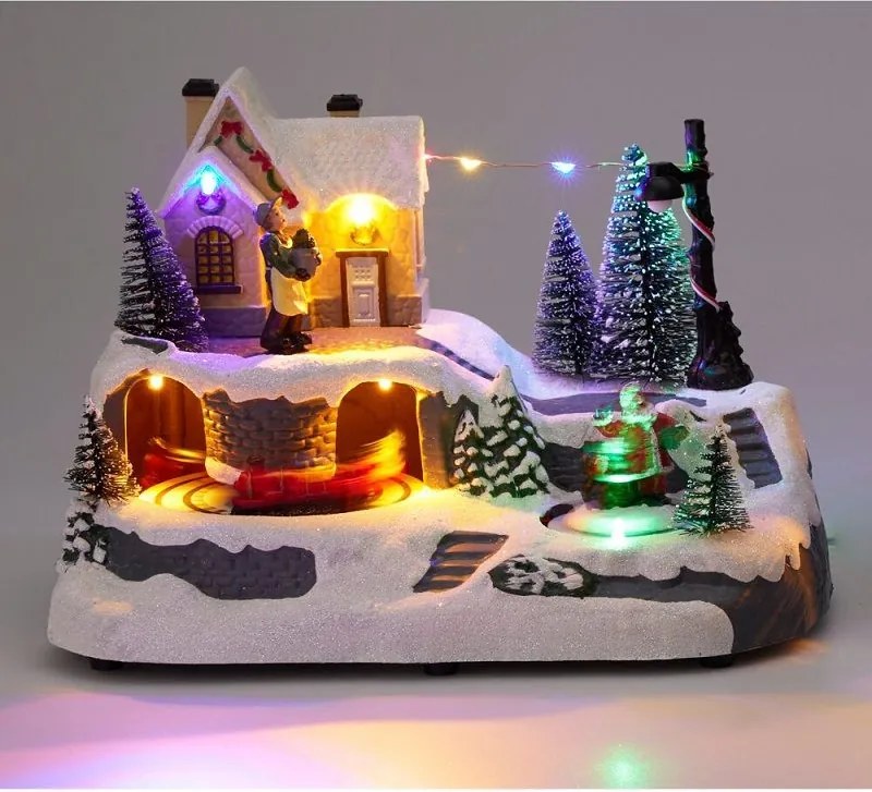 Vianočný svetlý domček s LED a pohybom 23 cm