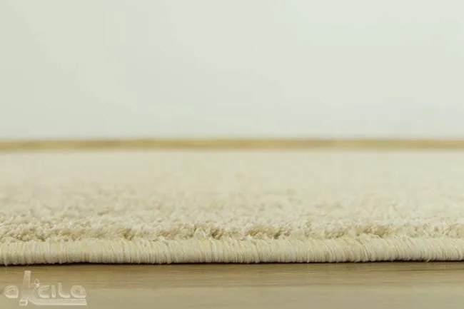 Metrážny koberec Sunshine 70 krémový