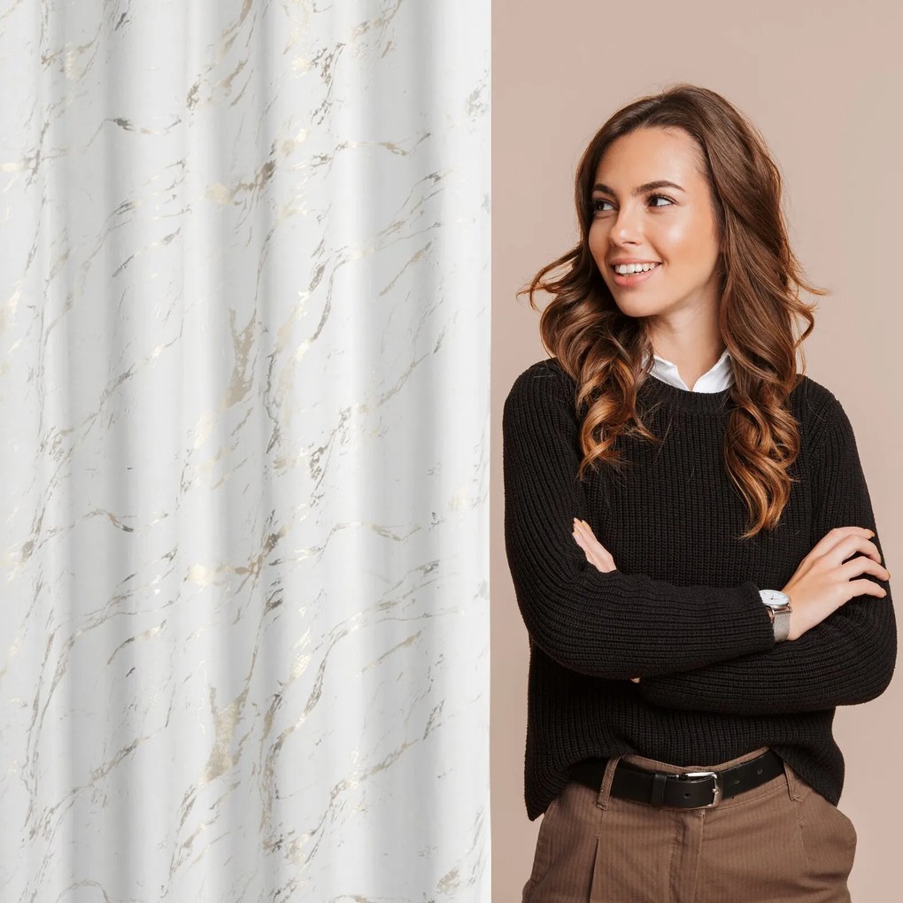 ZATEMŇOVACÍ ZÁVES NA KRÚŽKOCH MOLY 140X250 CM VZOROVANÁ