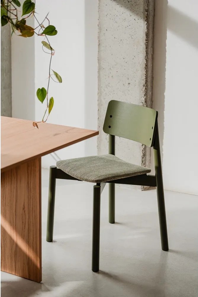 Zelená stohovateľná jedálenská stolička Wem – noo.ma