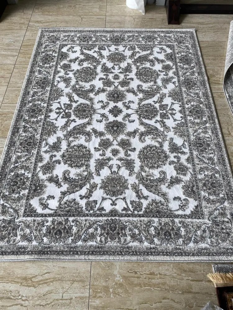 Kvalitný koberec s orientálnym vzorom Šírka: 120 cm | Dĺžka: 170 cm