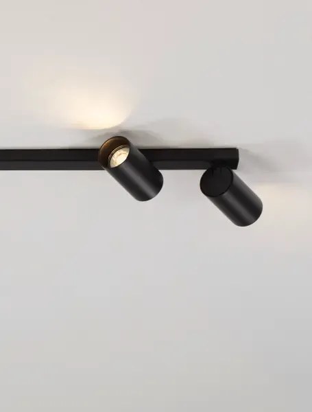 Minimalistické bodové svietidlo Oso 4 Čierna