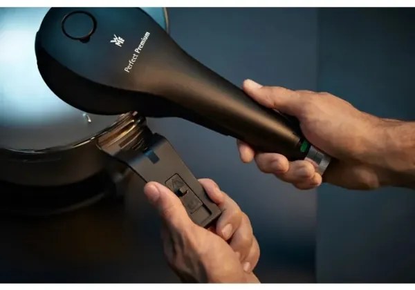 WMF - Sada tlakových hrncov 4,5 l + 3 l PERFECT PREMIUM