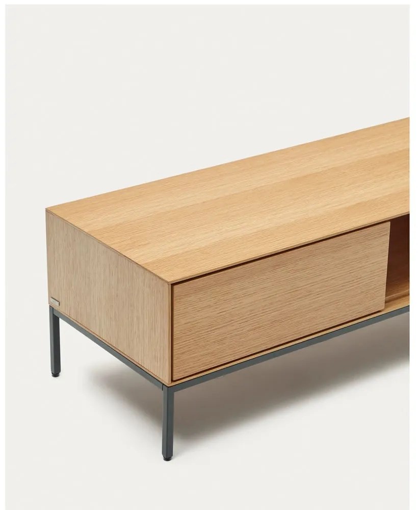 TV stolík v dekore duba v prírodnej farbe 195x35 cm Vedrana – Kave Home