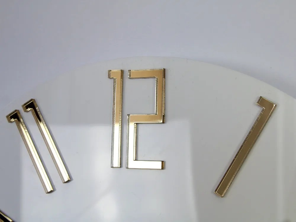 Nástenné hodiny Slim Gold biele