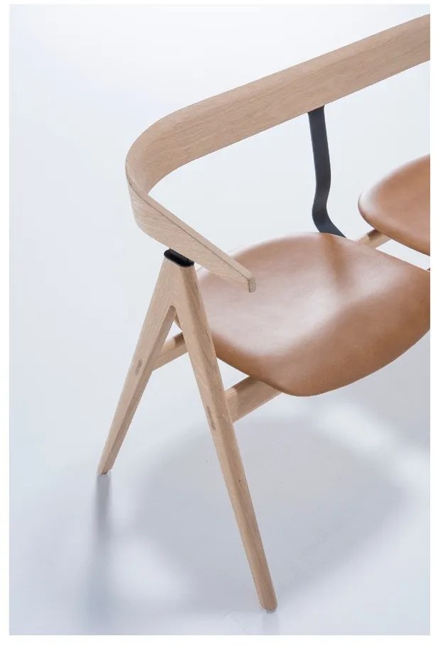 Lavica z dubového dreva s koženým sedadlom Gazzda Ava