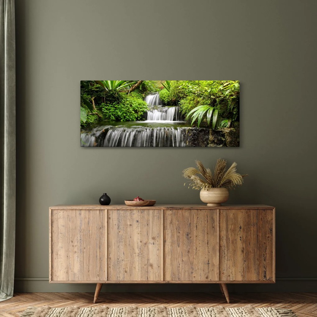 Obraz - Vodopád v dažďovom lese (120x50 cm)