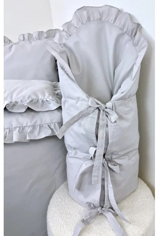INTERMEDIC SK Obliečka na zavinovačku sivá s volánikom 73x73 cm – jemná bavlna, elegantný vzhľad Veľkosť: 37x120 cm
