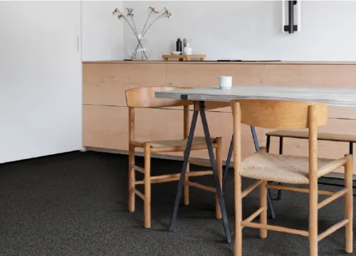 Koberce Breno Metrážny koberec FUEGO 99, šíře role 500 cm, čierna, viacfarebná