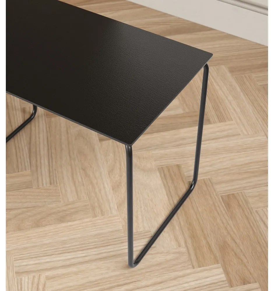 Čierna lavica Bull – LIND DNA