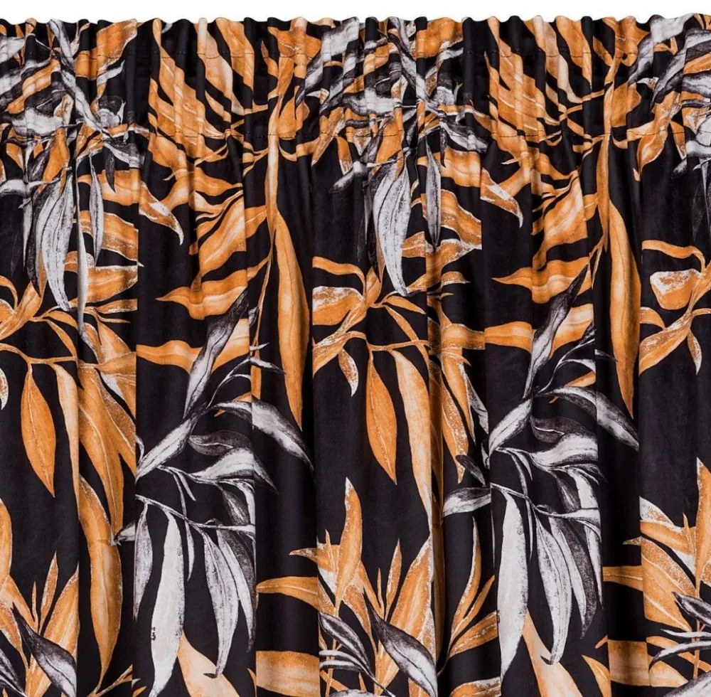 Geniálny čierny zamatový záves na riasiacu pásku s potlačou PIERRE CARDIN 140 x 270 cm