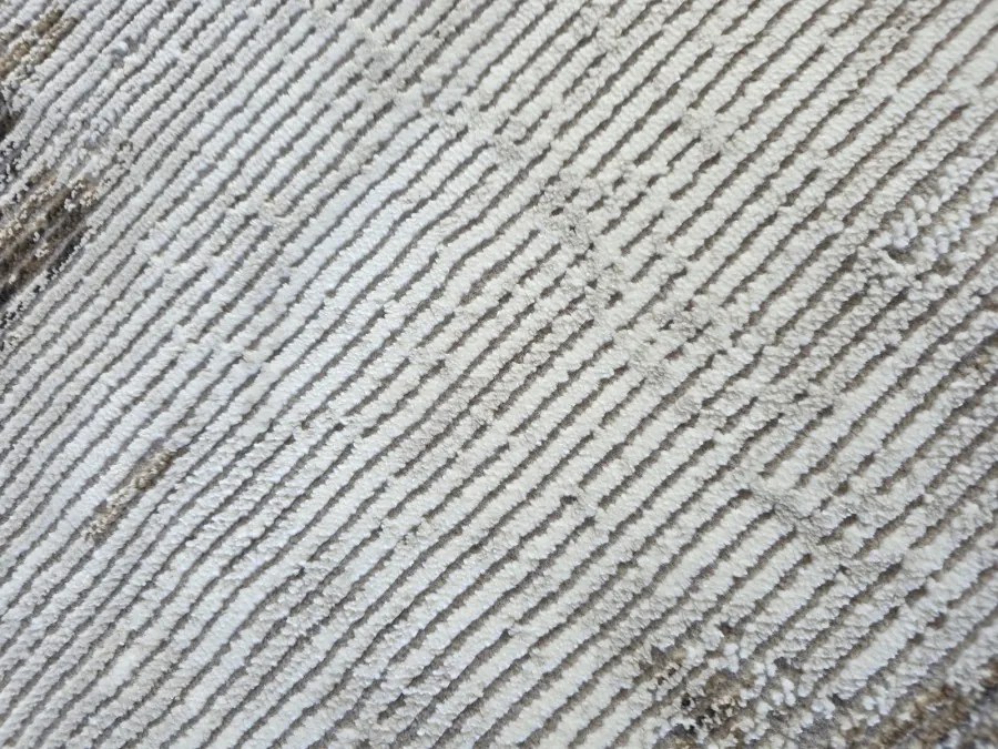 DC Koberec Exclusive 393 tmavá vizion zlatá Rozmer: 140×190 cm