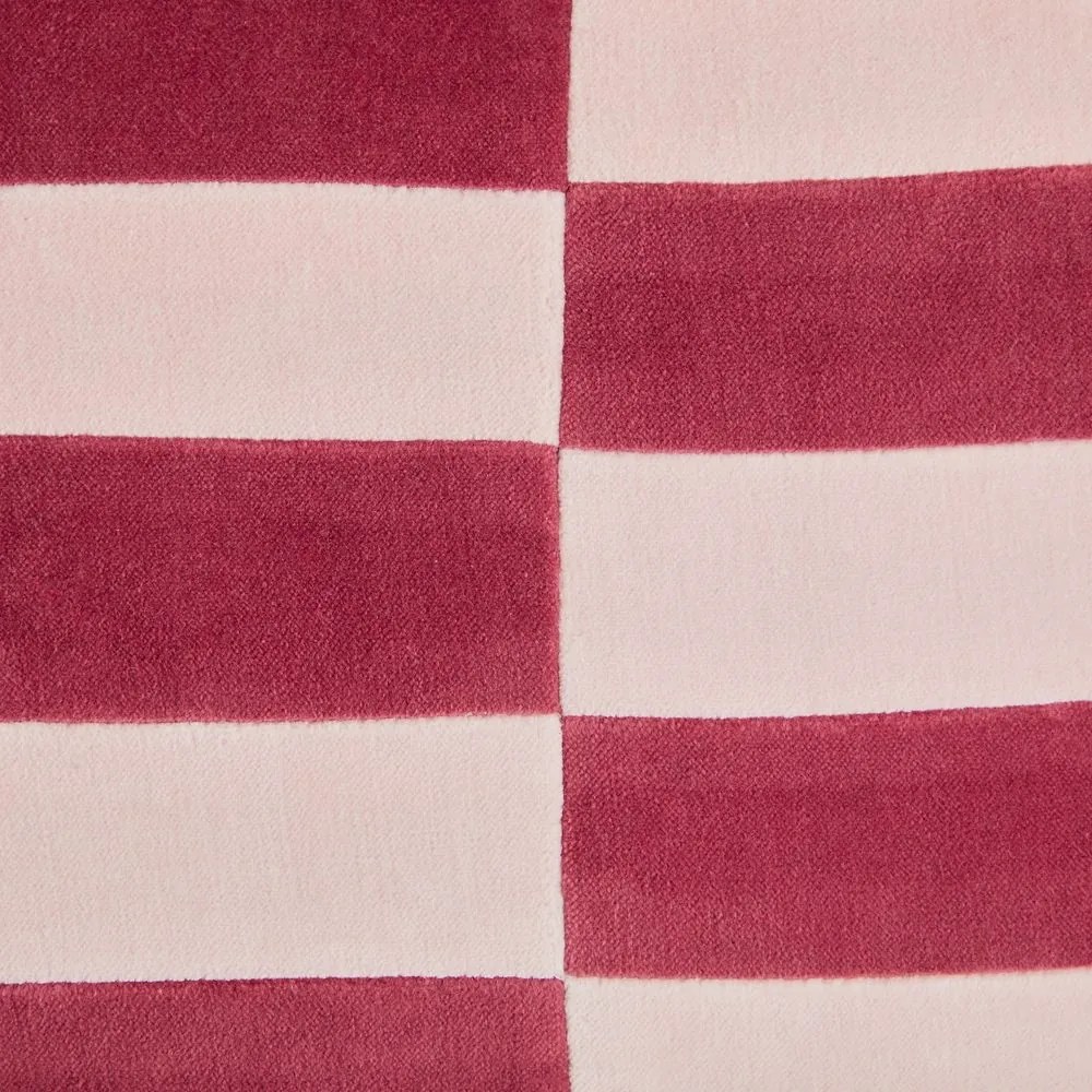 CHECKER VELVET Vankúš 40 x 60 cm - červená/ružová