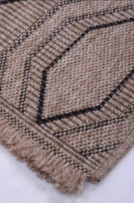 Koberec INDIANA 11666C hnedý / čierny