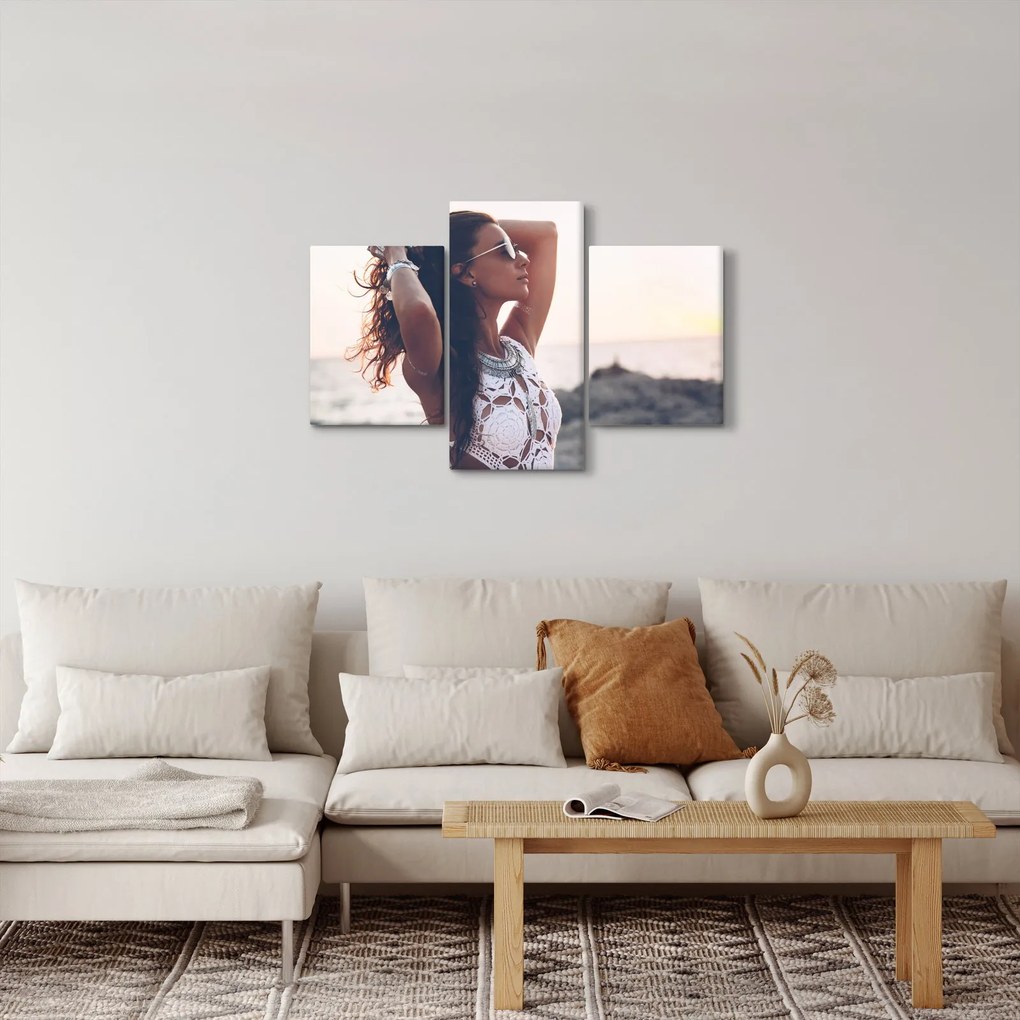 Obraz ženy na pláži (90x60 cm)