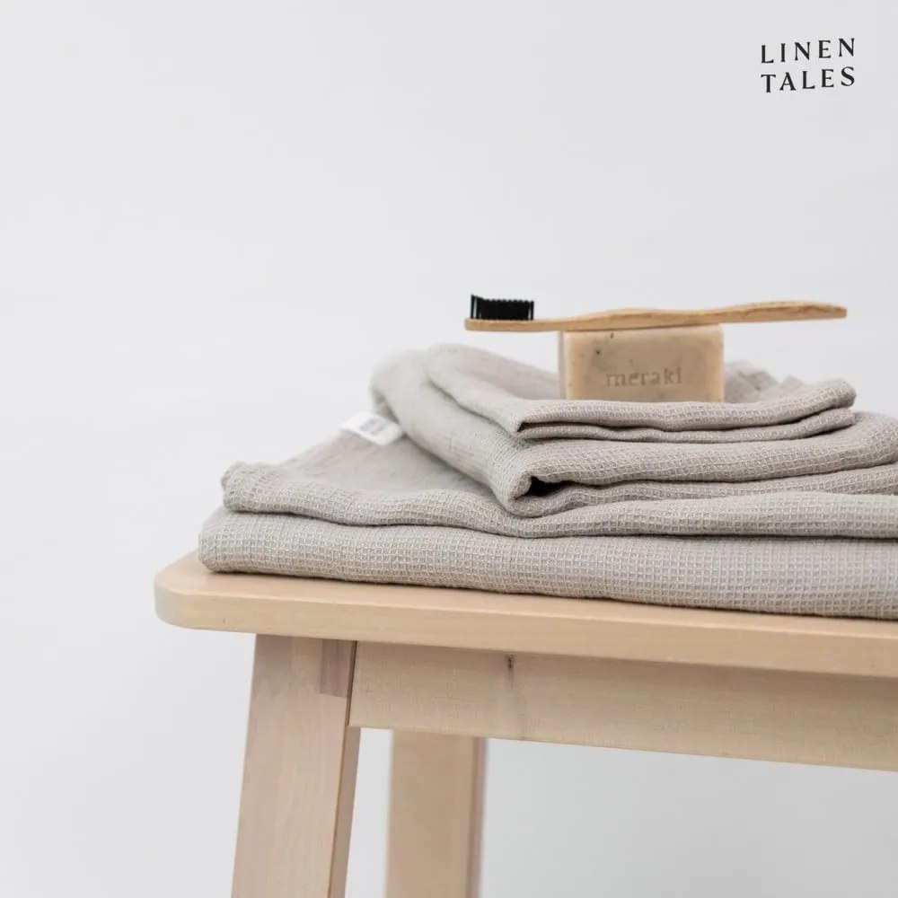 Vafľový ľanový uterák v prírodnej farbe 45x65 cm Natural Fine Waffle – Linen Tales