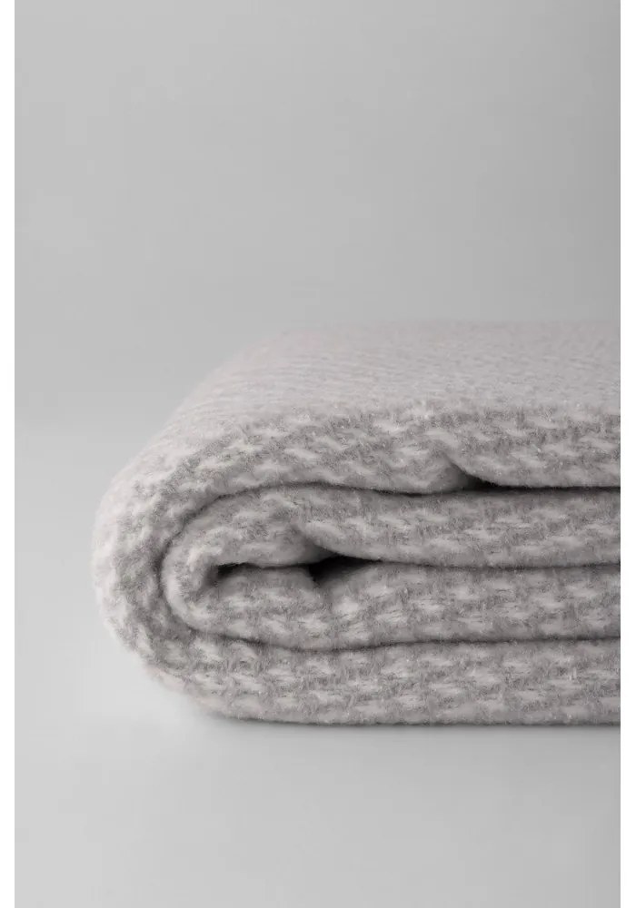 Svetlosivý pléd s podielom bavlny Euromant Ruby, 140 × 180 cm