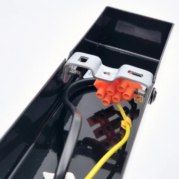 Nástenné svietidlo ASTRID 1xE27/60W/230V lesklá čierna