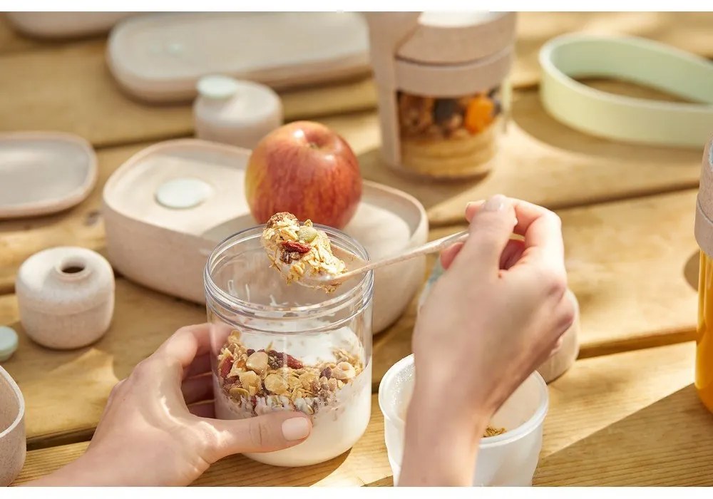 Dóza na jogurt s lyžicou To Go Organic – Lékué