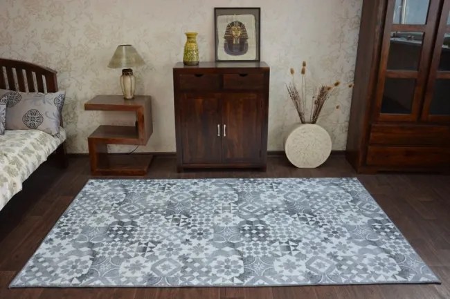 Koberec LISBOA MAIOLICA sivý Lisabonský štýl