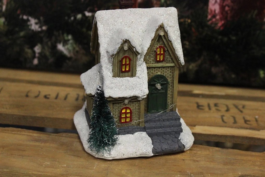 Hnedý svietiaci domček 12cm