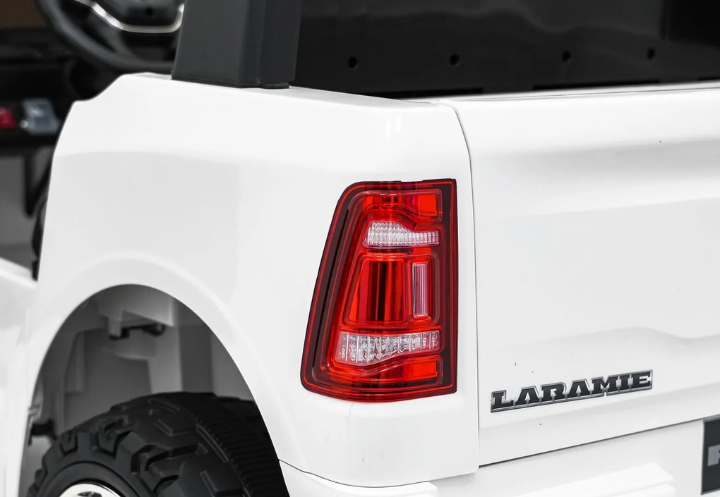 Ramiz Vozidlo RAM 3500 Biela