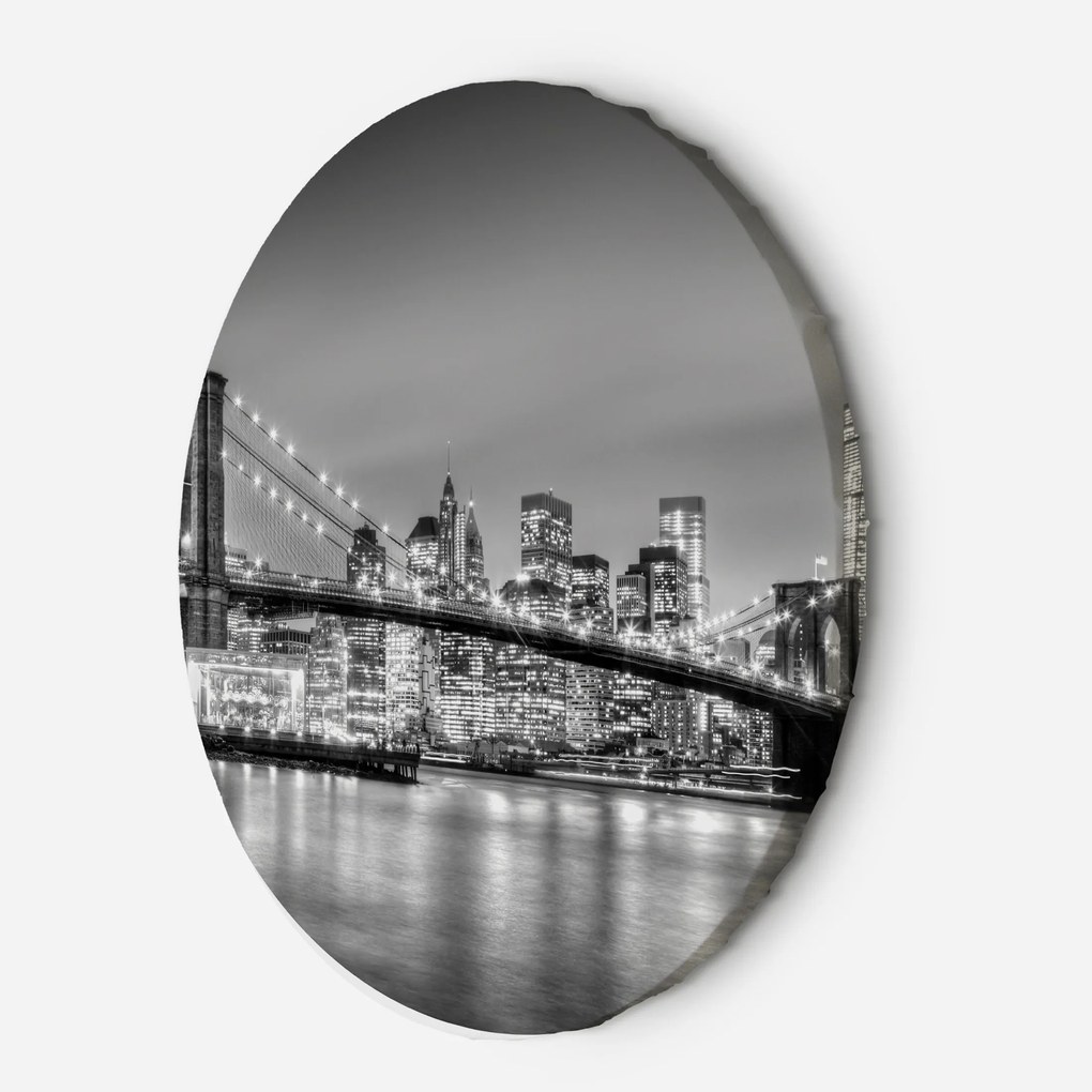 Gario Okrúhly obraz na plátne Majestátny Brooklyn Bridge v New Yorku Rozmery: 40 x 40 cm