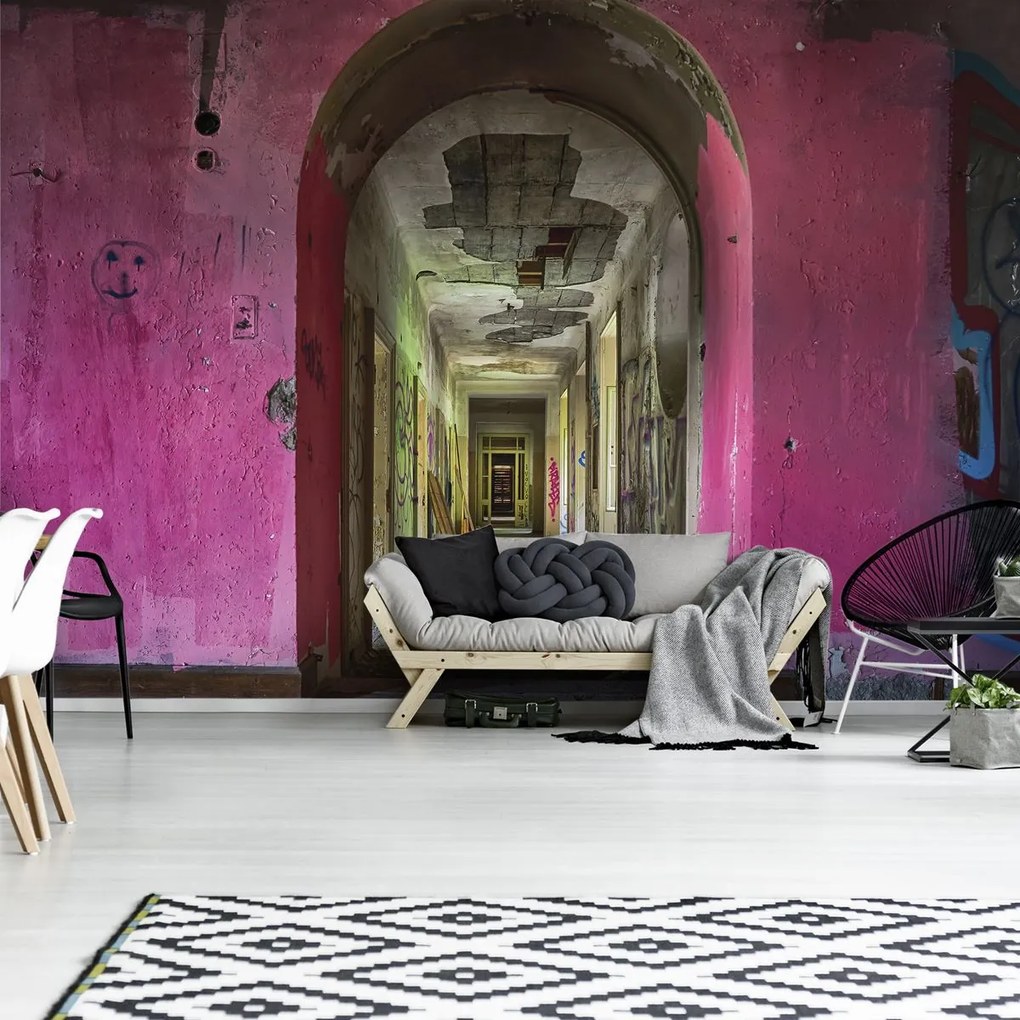 Fototapeta - Vstupná brána do ružovej chodby (152,5x104 cm)