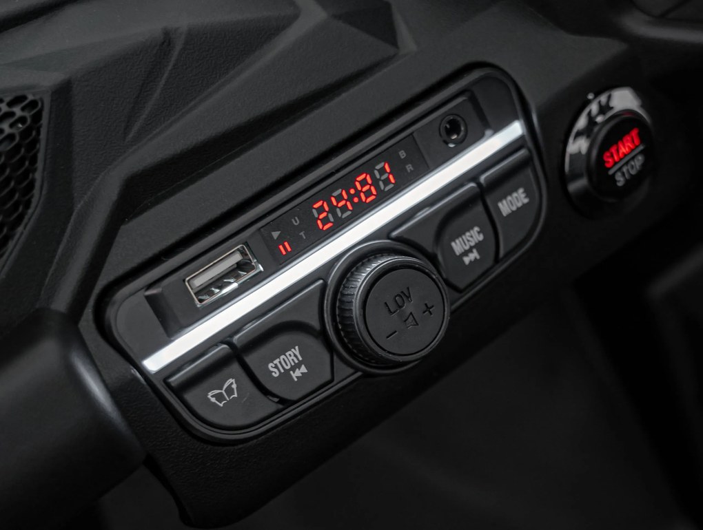 Ramiz Štvorkolka CAN-AM Maverick Ružová