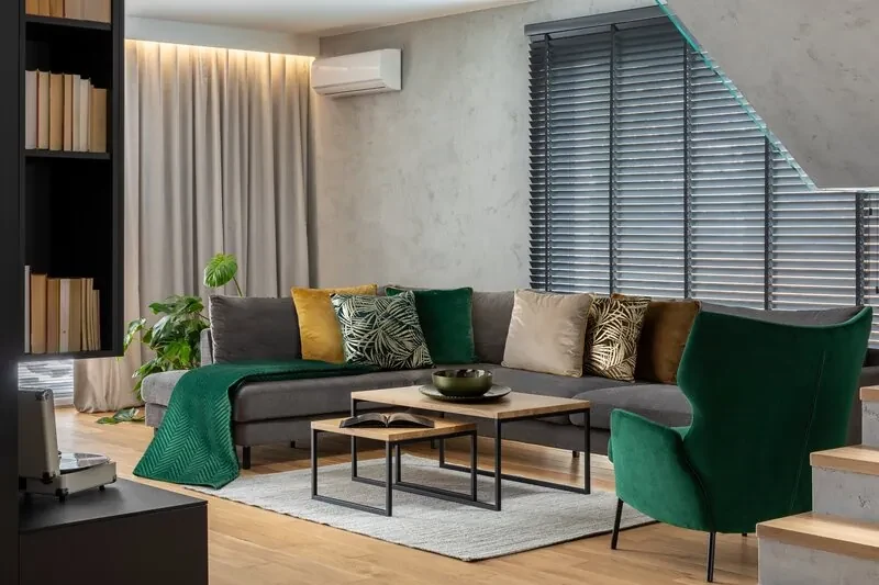 Dekorstudio Zamatový prehoz na posteľ SOFIA v tmavozelenej farbe Rozmer prehozu (šírka x dĺžka): 230x260cm