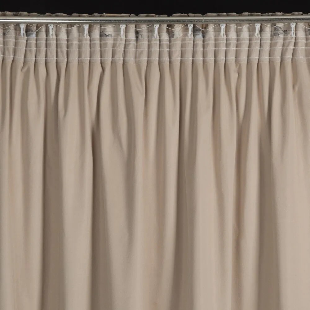 ZATEMŇOVACÍ ZÁVES NA PÁSKE SELENA 140X270 CM VZOROVANÁ