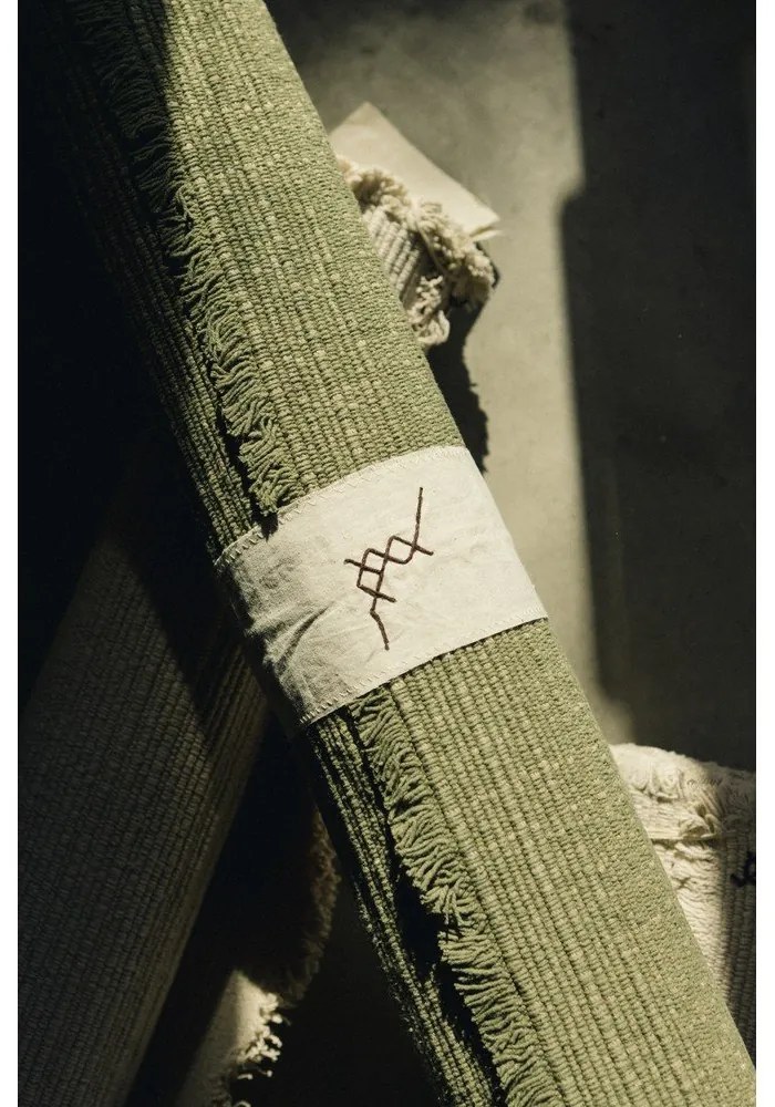 Kaki ručne tkaný bavlnený koberec 140x200 cm Handloom – Lorena Canals