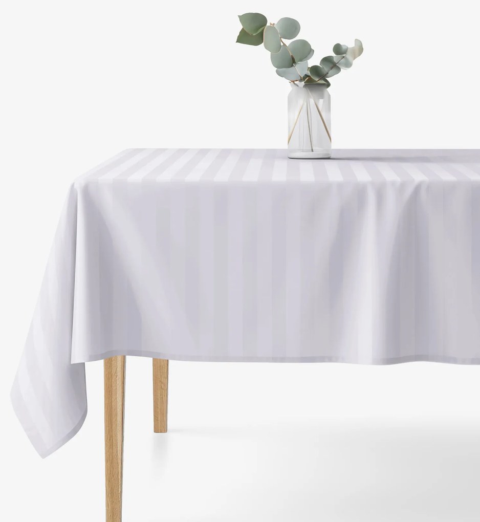 Goldea hranatý damaškový obrus - svetlo sivé prúžky so saténovým leskom 120 x 160 cm