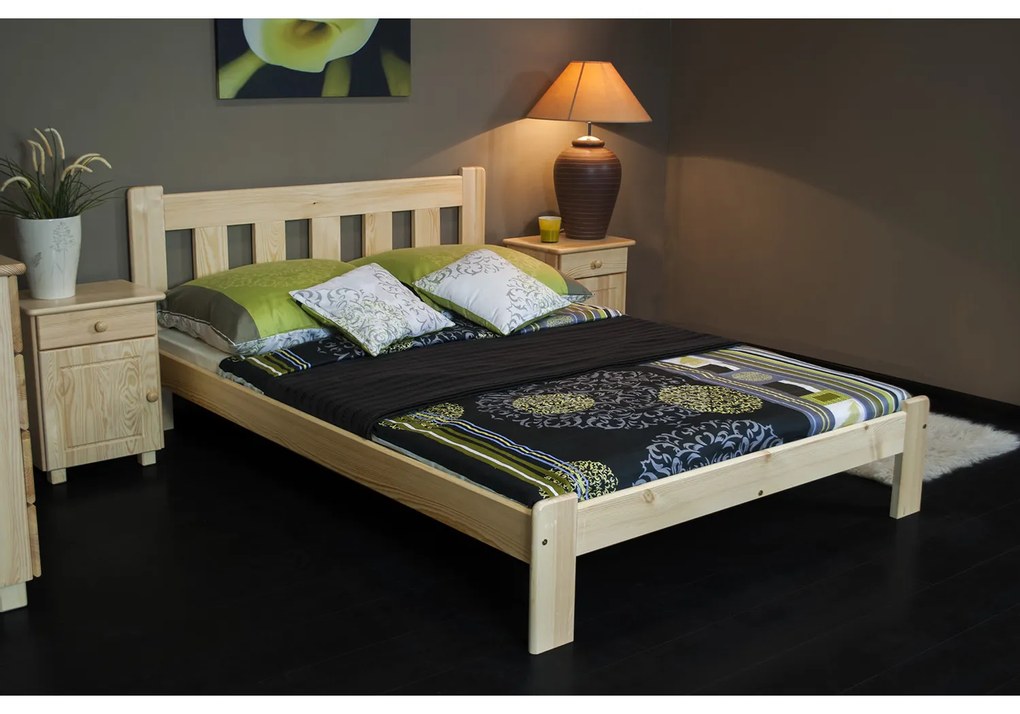 Posteľ BRITA 140x200cm z masívu borovice Jelša