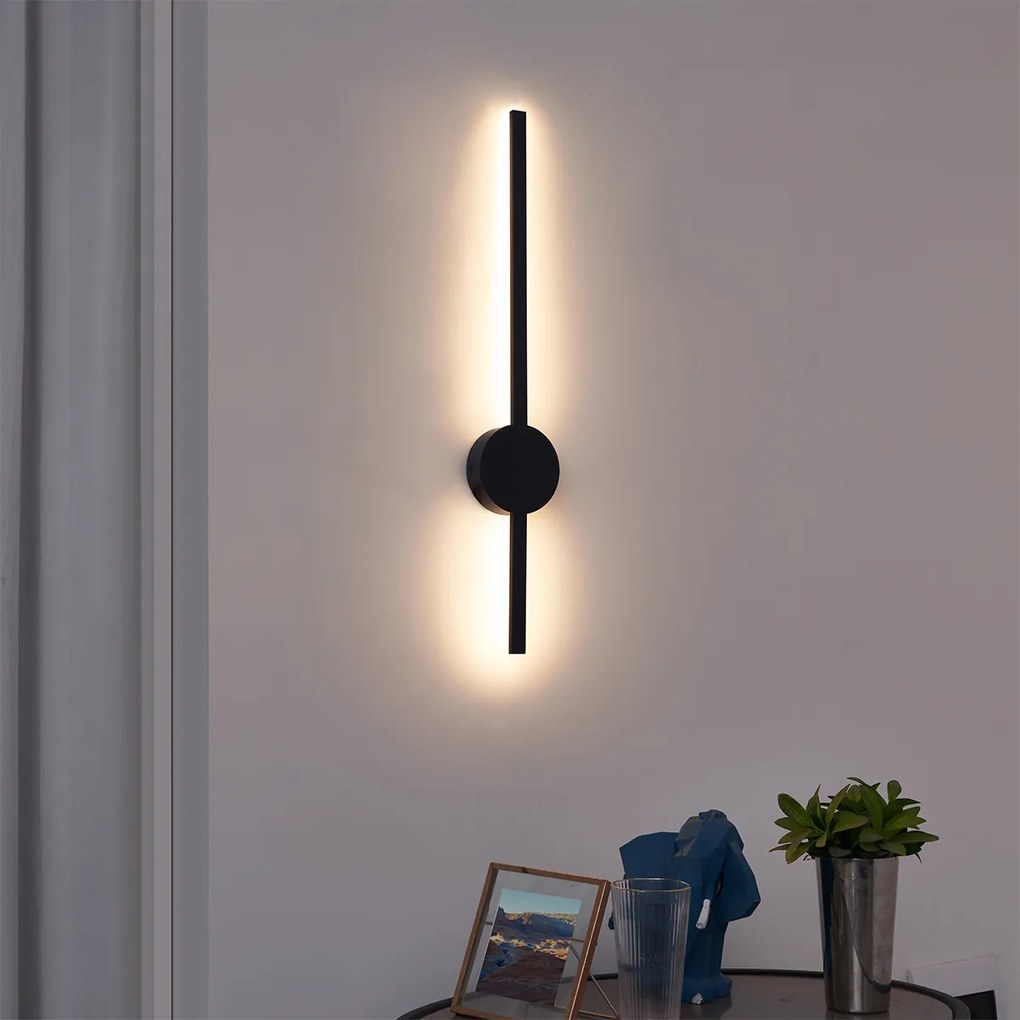 Moderné nástenné svietidlo čierne 60 cm vrátane LED - Clockwise