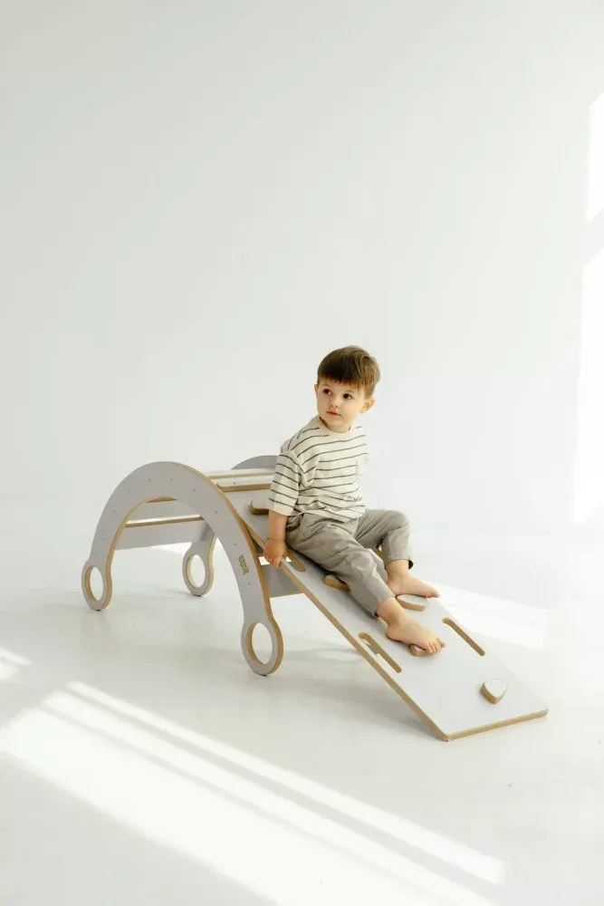 Šmykľavka - lezecká stena biela stredná