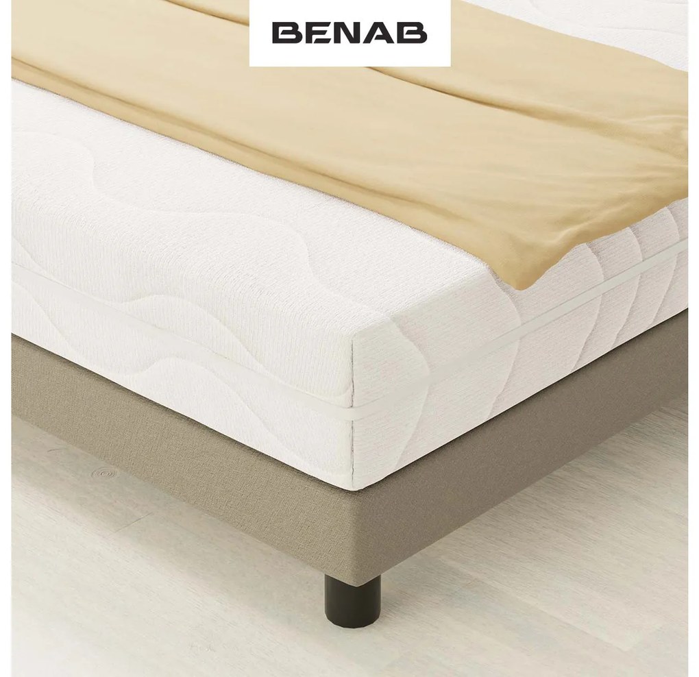 Penový matrac Benab Hercules 200x160 cm (T3). Obľúbený, vzdušný, zdravotný matrac zložený z FLEX - PUR peny, pre poskytnutie základného komfortu pre nenáročných užívateľov. 763026