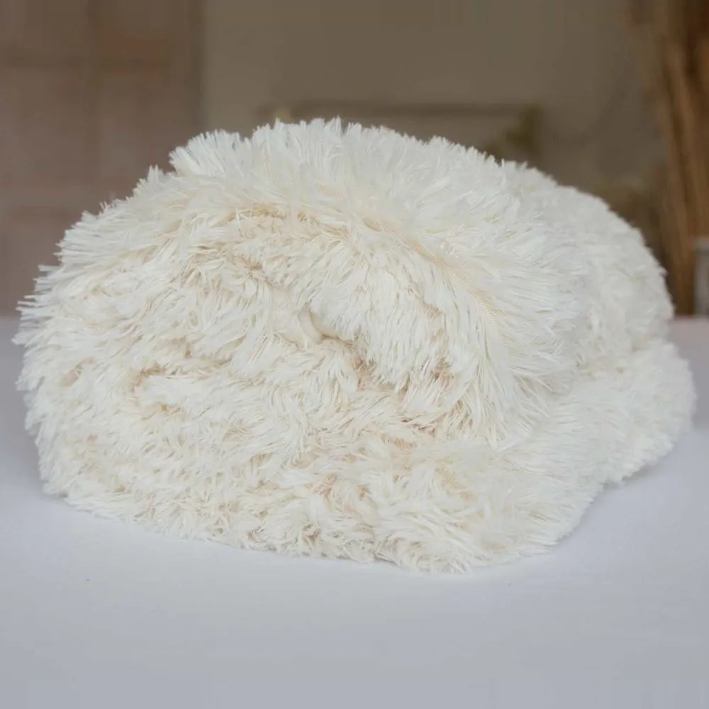 Jerry Fabrics Deka s dlhým vlasom - Čierna | 150 x 200 cm