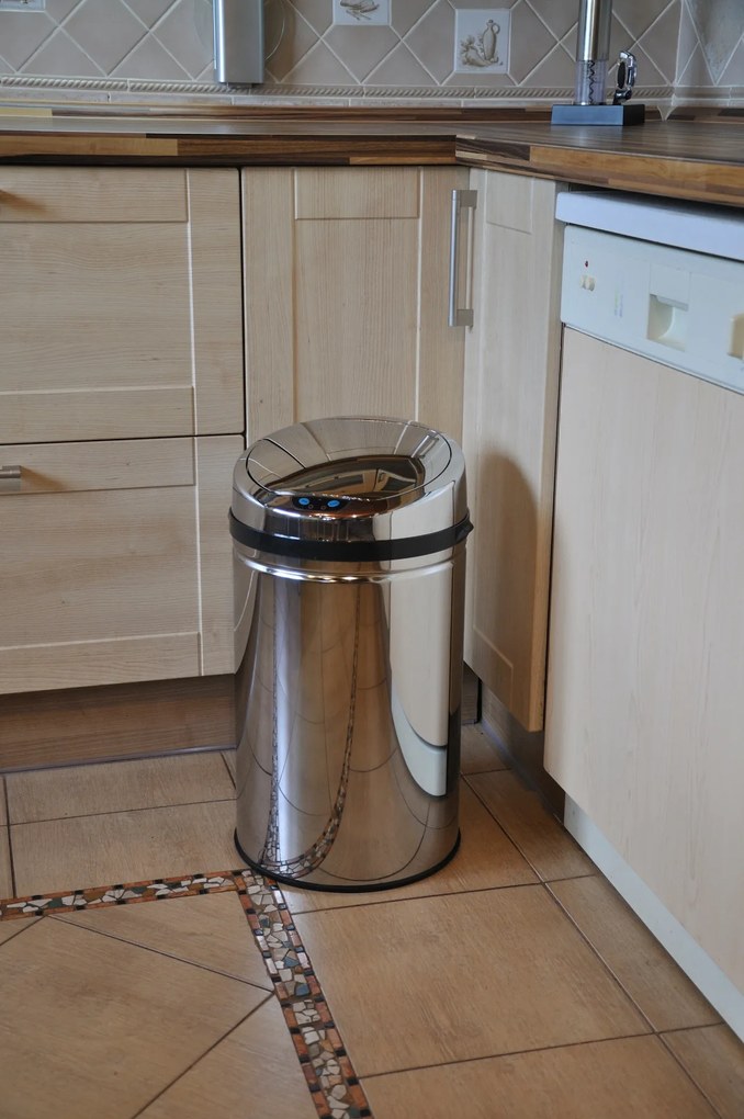 Bezdoteku Bezdotykový odpadkový kôš EXCLUSIVE nerezový guľatý senzorový 30L