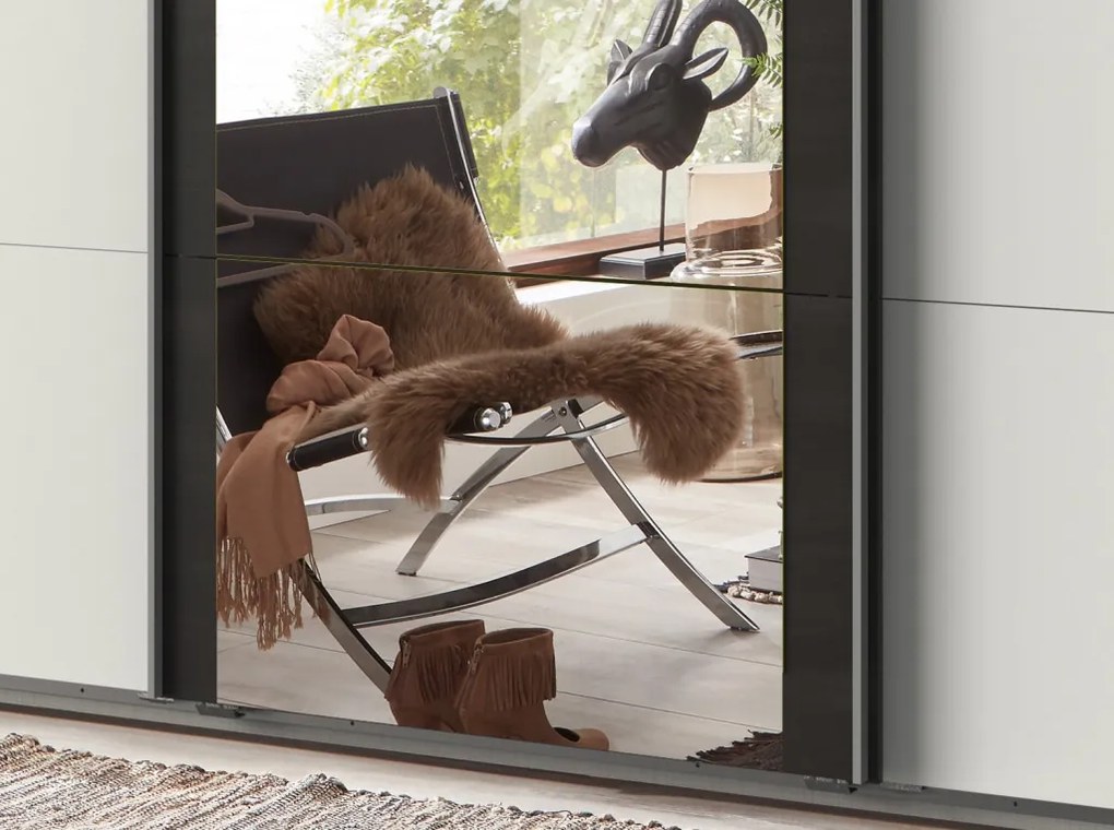 Šatníková skriňa Bern, šírka 225 cm/výška 208 cm, biela/antracitová oceľ