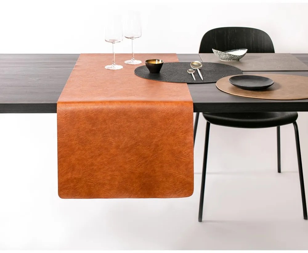 Hnedé prestieranie z imitácie kože ZicZac Troja, 33 x 45 cm