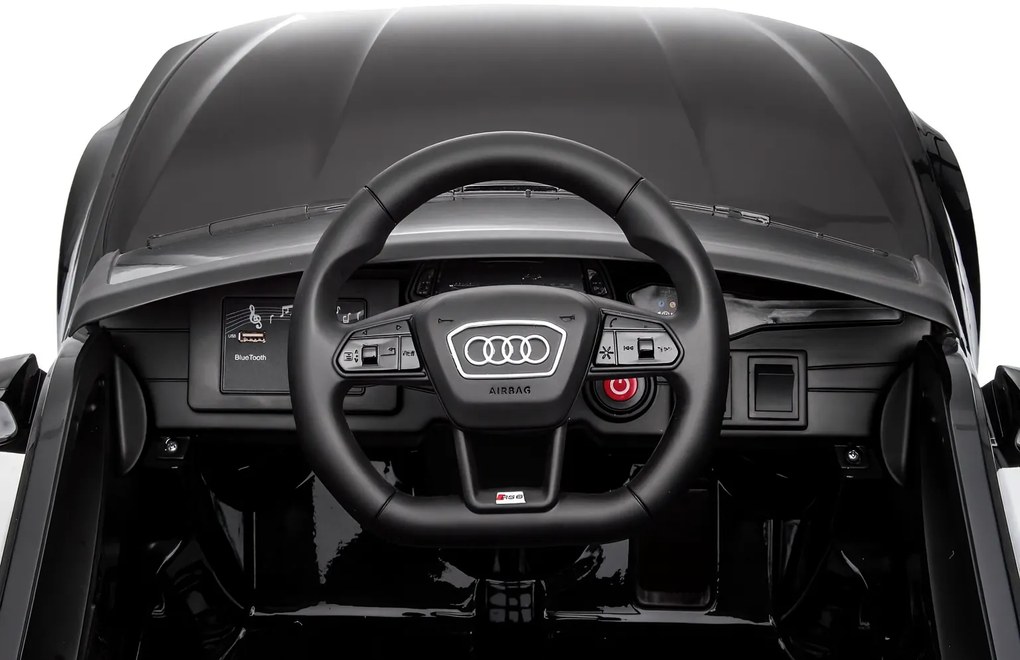 Elektrické autíčko Audi RS 6 čierne