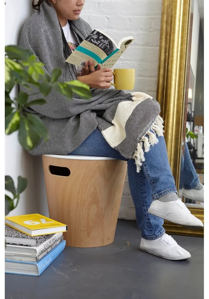 Okrúhly odkladací stolík ø 40 cm Woodrow - Umbra