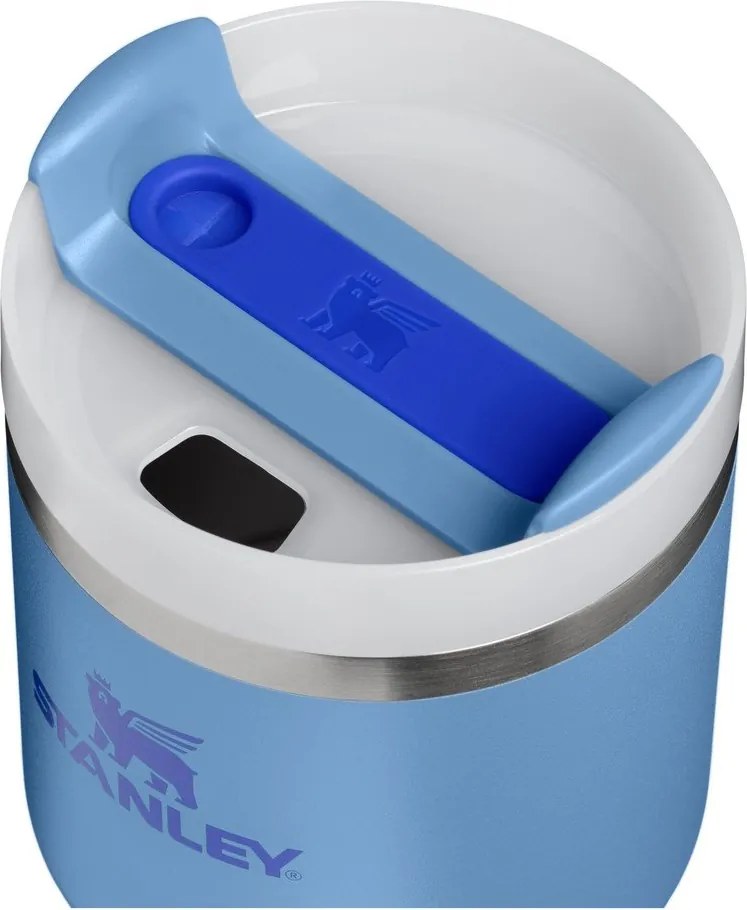 Modrá termoska so slamkou z nehrdzavejúcej ocele 600 ml Quencher H2.O FlowState™ Tumbler Blue Sky – Stanley