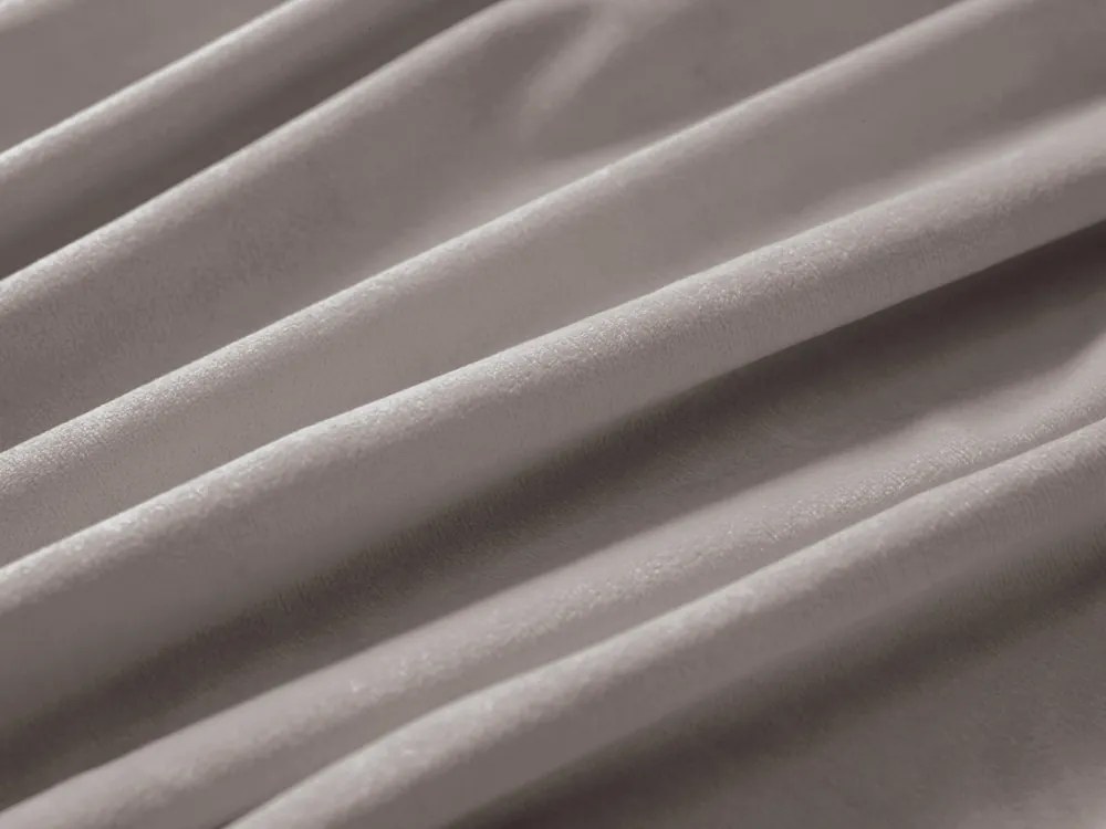Biante Zamatový oválny obrus Velvet Prémium SVP-015 Latte 120x140 cm