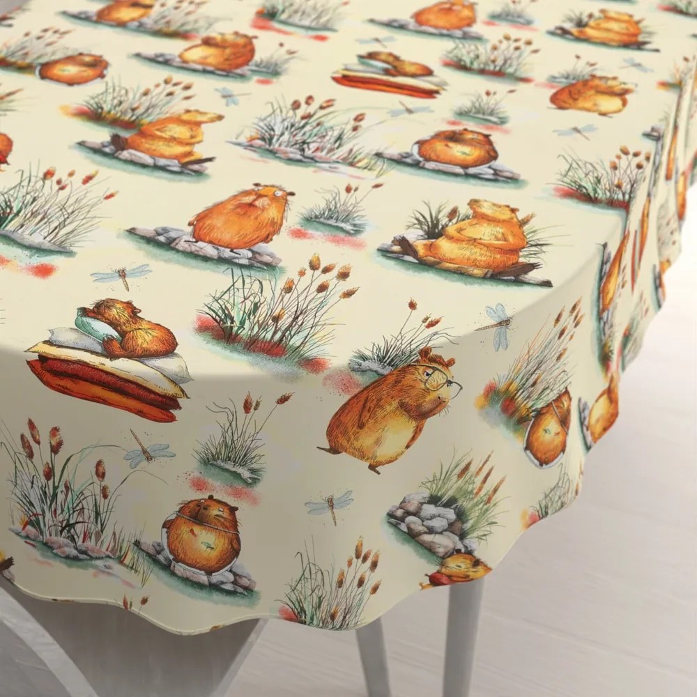 Biante Detský bavlnený oválny obrus Sandra SA-710 Kapybary na krémovom 140x200 cm