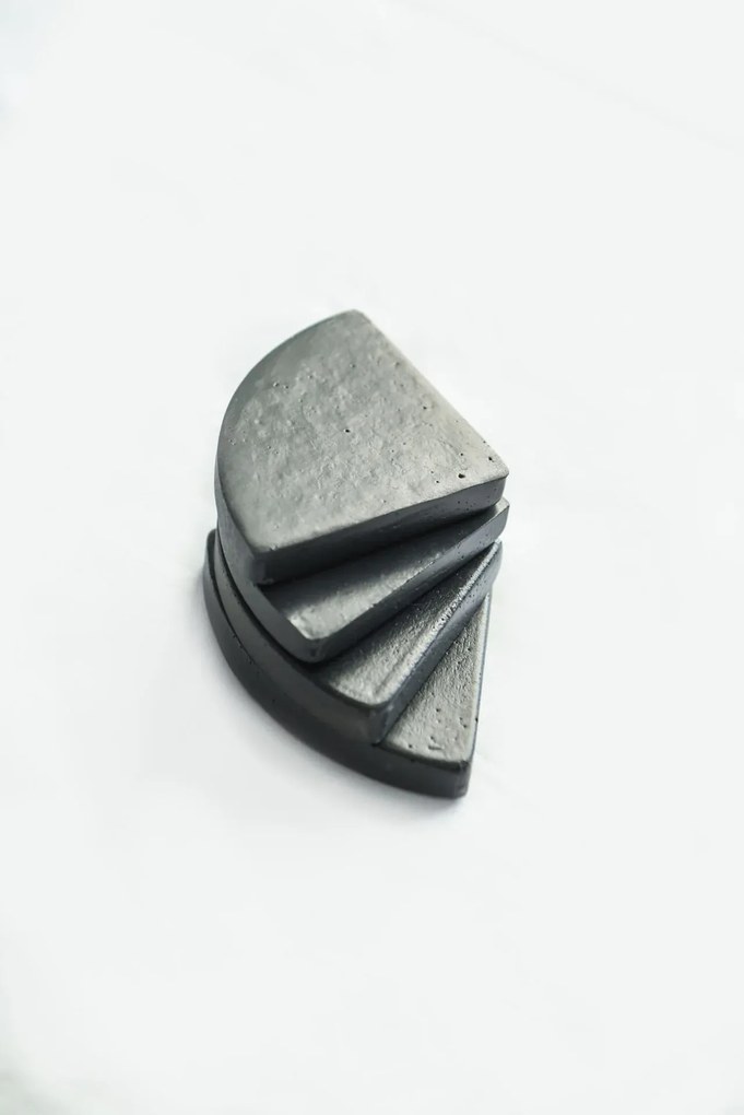 Podložky pod kvetináč PUT, umelý kamen, 7 x 7 cm, 4-set, sivá