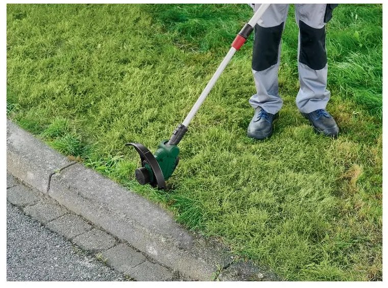 Parkside® Aku multivyžínač 20 V Pamt 20-Li A1 + Akumulátor 20 V/4 Ah PAP 20 B3 + Nabíjačka PLG 20 C3 20 V/4,5 A (800010251)