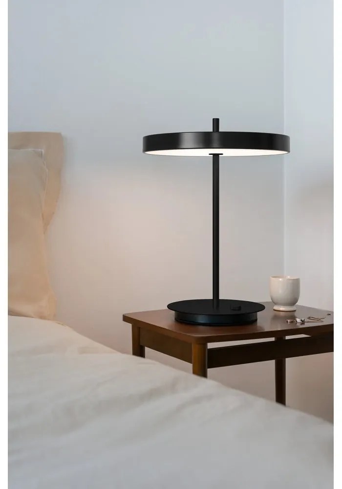 Čierna kovová LED stmievateľná stolová lampa s kovovým tienidlom (výška 41,5 cm) Asteria Table – UMAGE